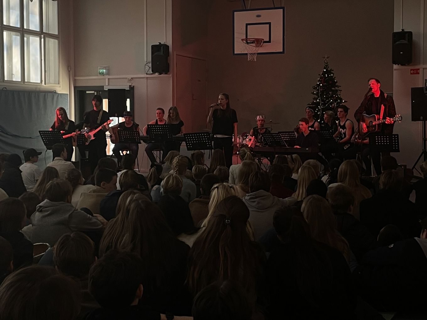 Foto: Ris skole Juleshow 24