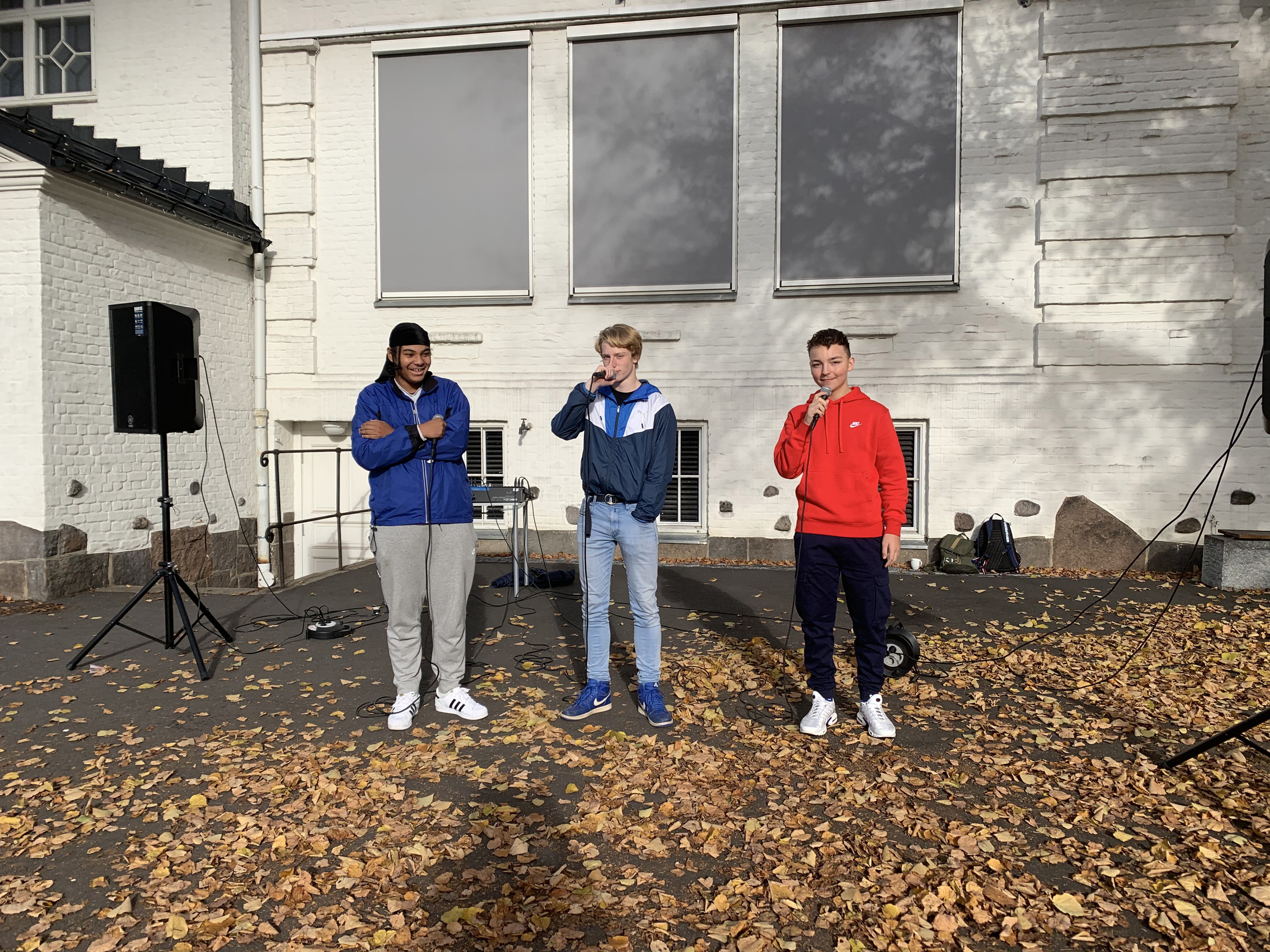 Tre gutter som rapper Tre gutter som rapper